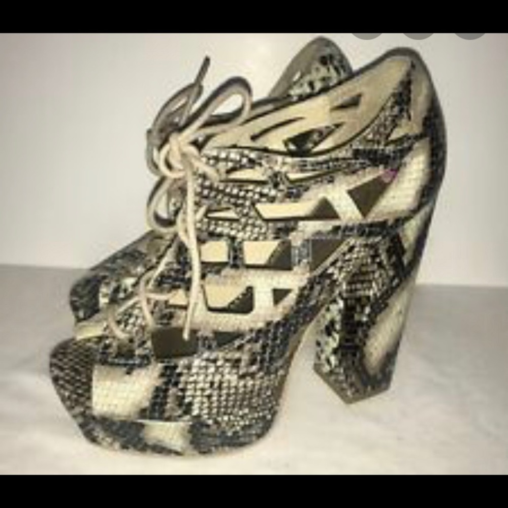 Snake skin lace up chunky heel